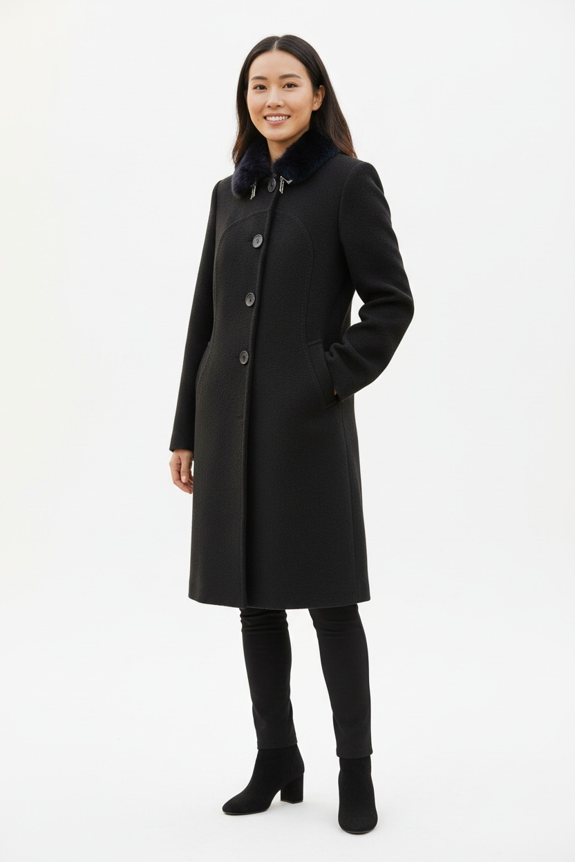 Black wool blend women’s coat with faux fur collar
